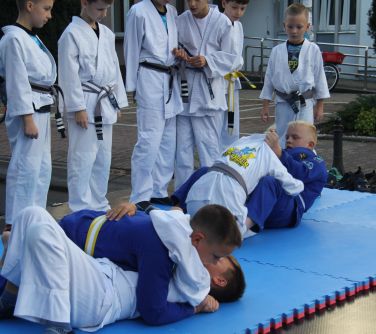 Pokaz walki zawodników KS Grappler