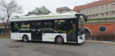 Elektryczny autobus