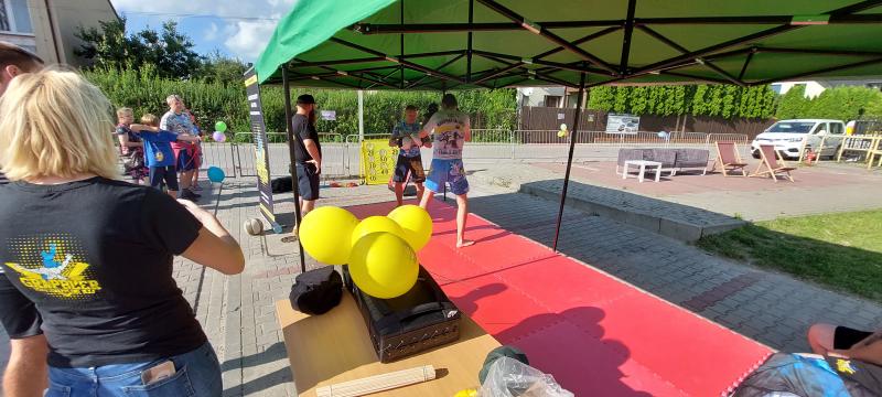 projekt "Mińsk na kółkach", pokaz sztuk walki
