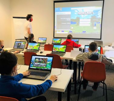 Zajecia z kodowania w Minecraft.
