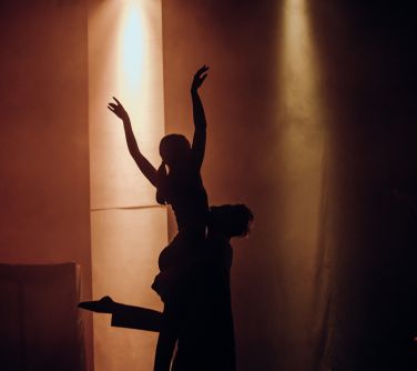 3 spektakle taneczne „SAMA”. Pierwszy autorski projekt Teatru Tańca La Flaca.