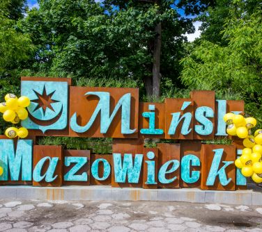 Forma rzeźbiarska z napisem Mińsk Mazowiecki