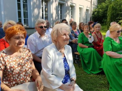 osoby słuchające wykładu