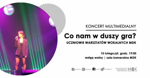 w kole po lewej stronie nastolatka śpiewa na scenie trzymając mikrofon w prawej dłoni, kolorystyka fioletowo zielona, po...