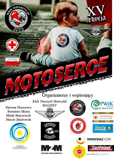 zdjęcie siedzącego na chodniku tyłem dziecka, które odkręca w prawo głowę, po środku tytuł główny MOTOSERCE, na dole loga,...