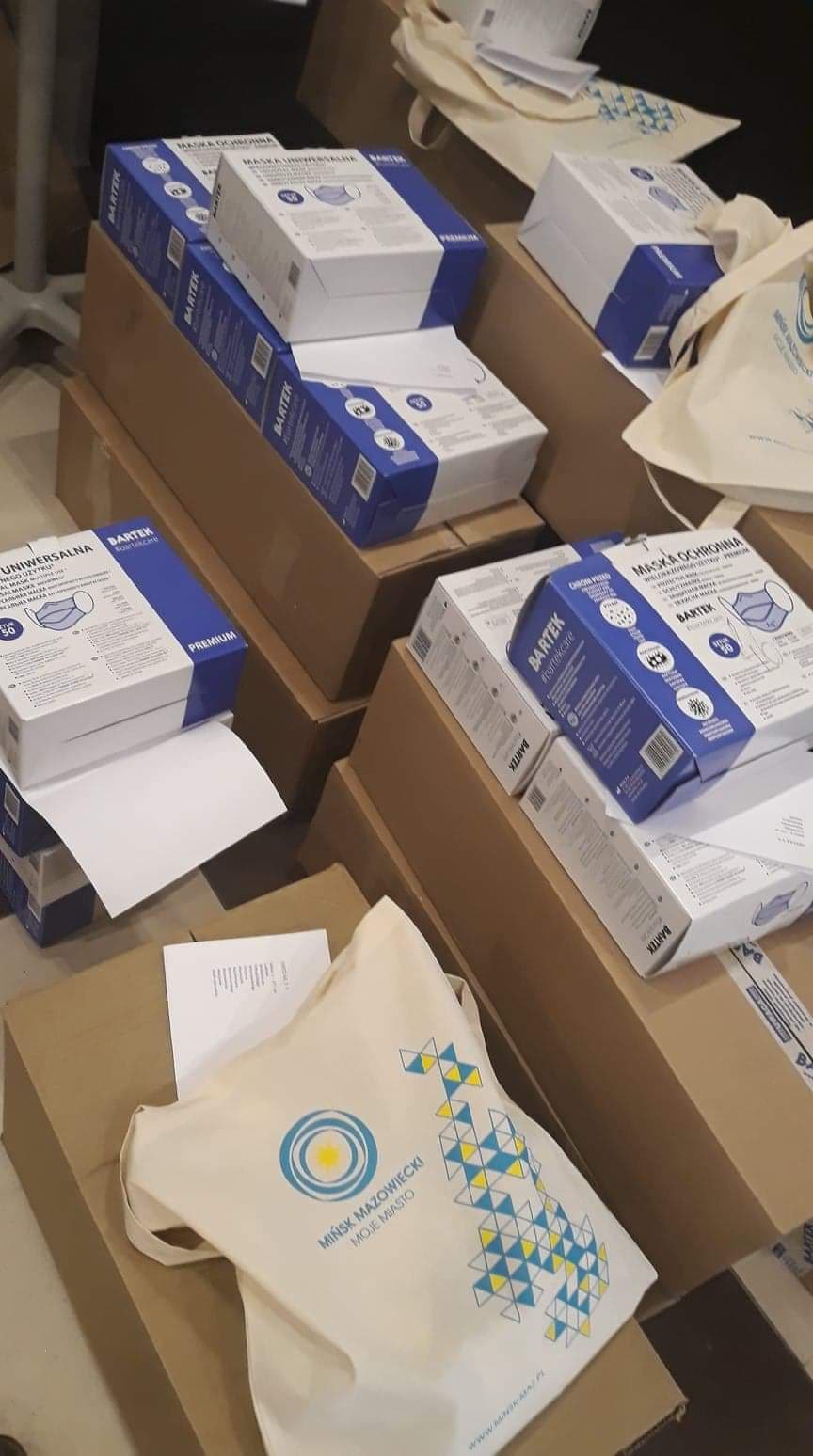 Już jutro, 16 kwietnia,  kolejna partia maseczek trafi do Państwa skrzynek na listy!