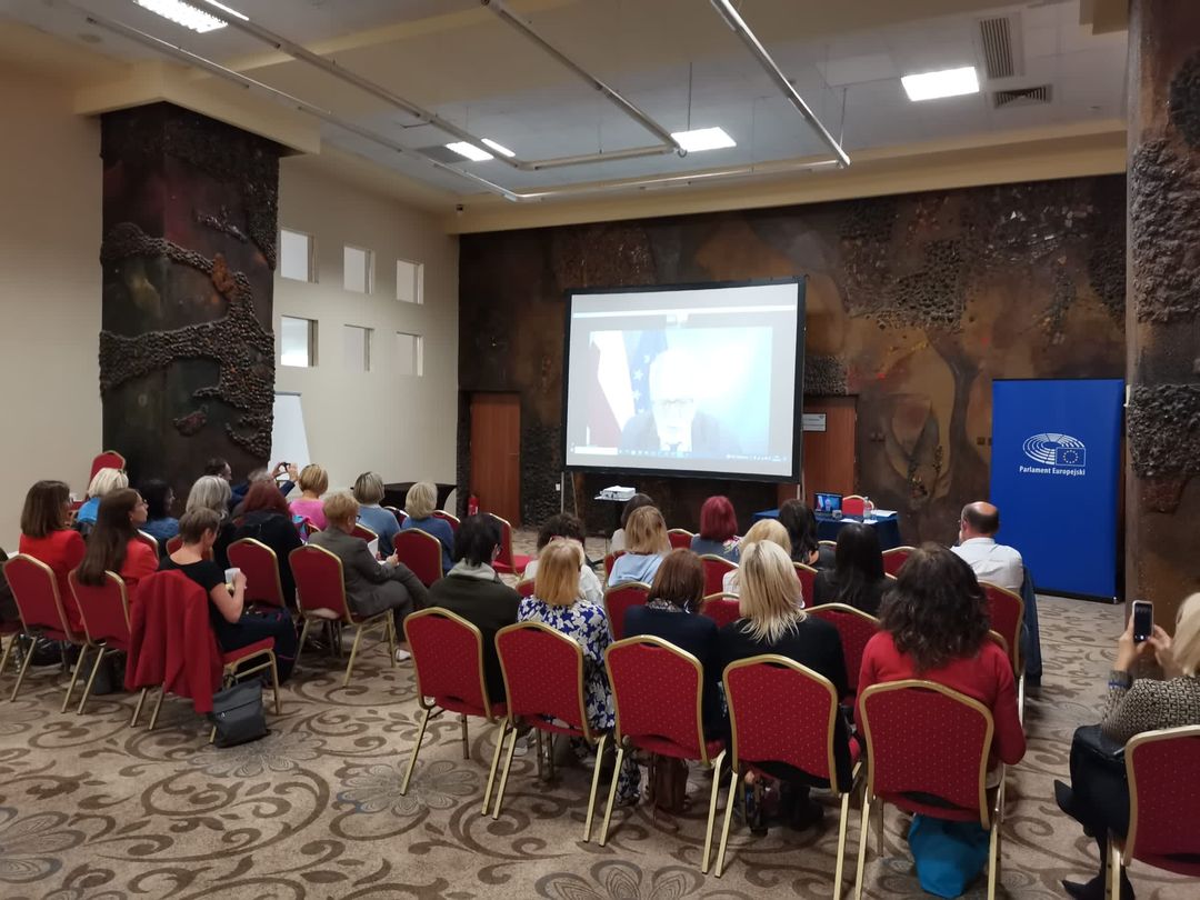 Spotkanie szkoleniowo-inauguracyjne 8 edycji programu Szkoła-Ambasador Parlamentu Europejskiego (EPAS)