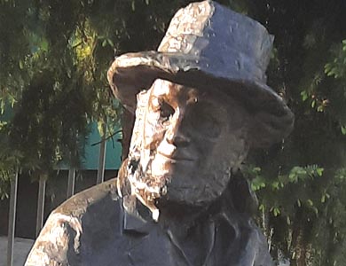 Piotr Skrzynecki jest z nami