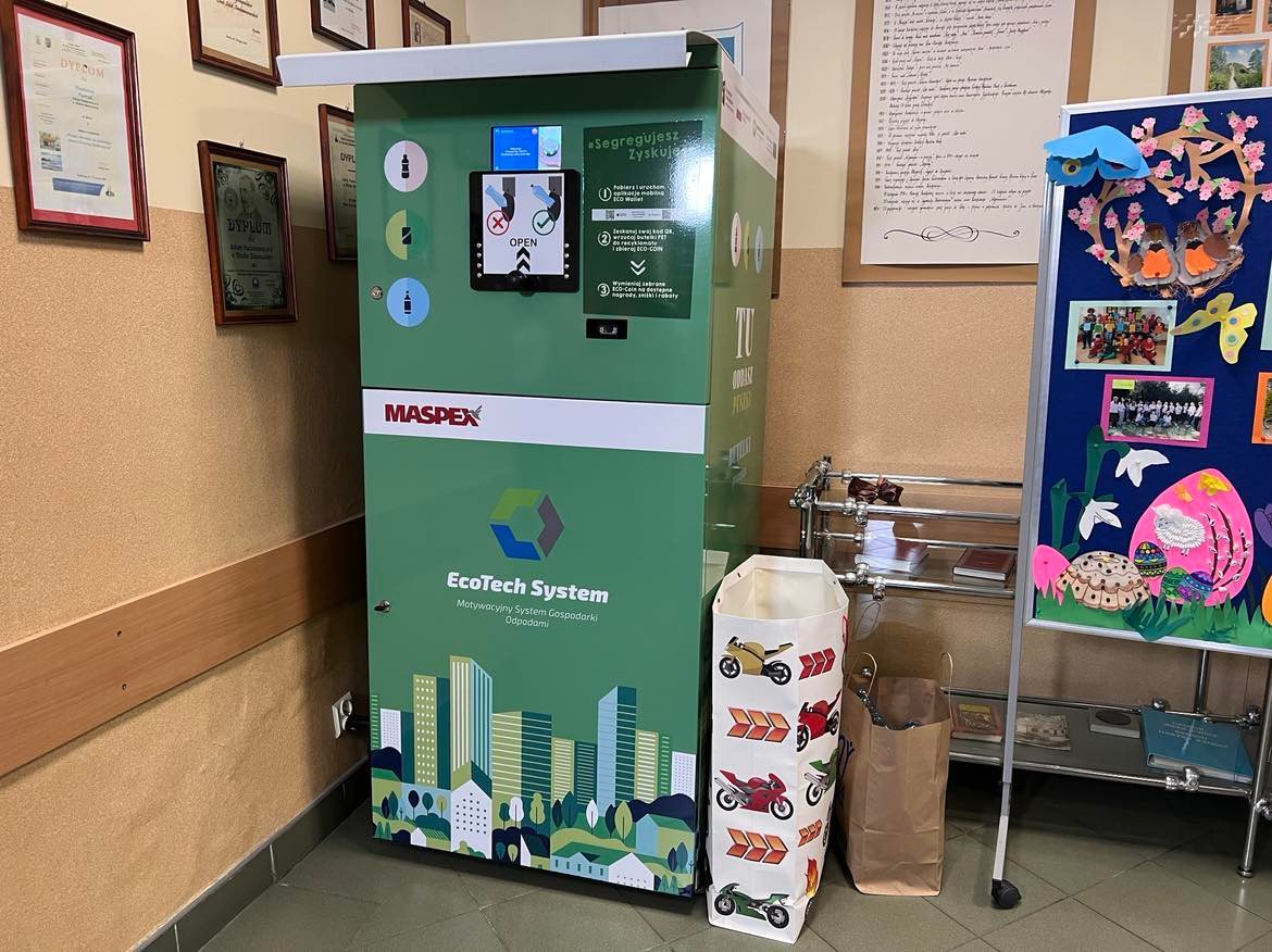 Recyklomat w Szkole Podstawowej nr 6